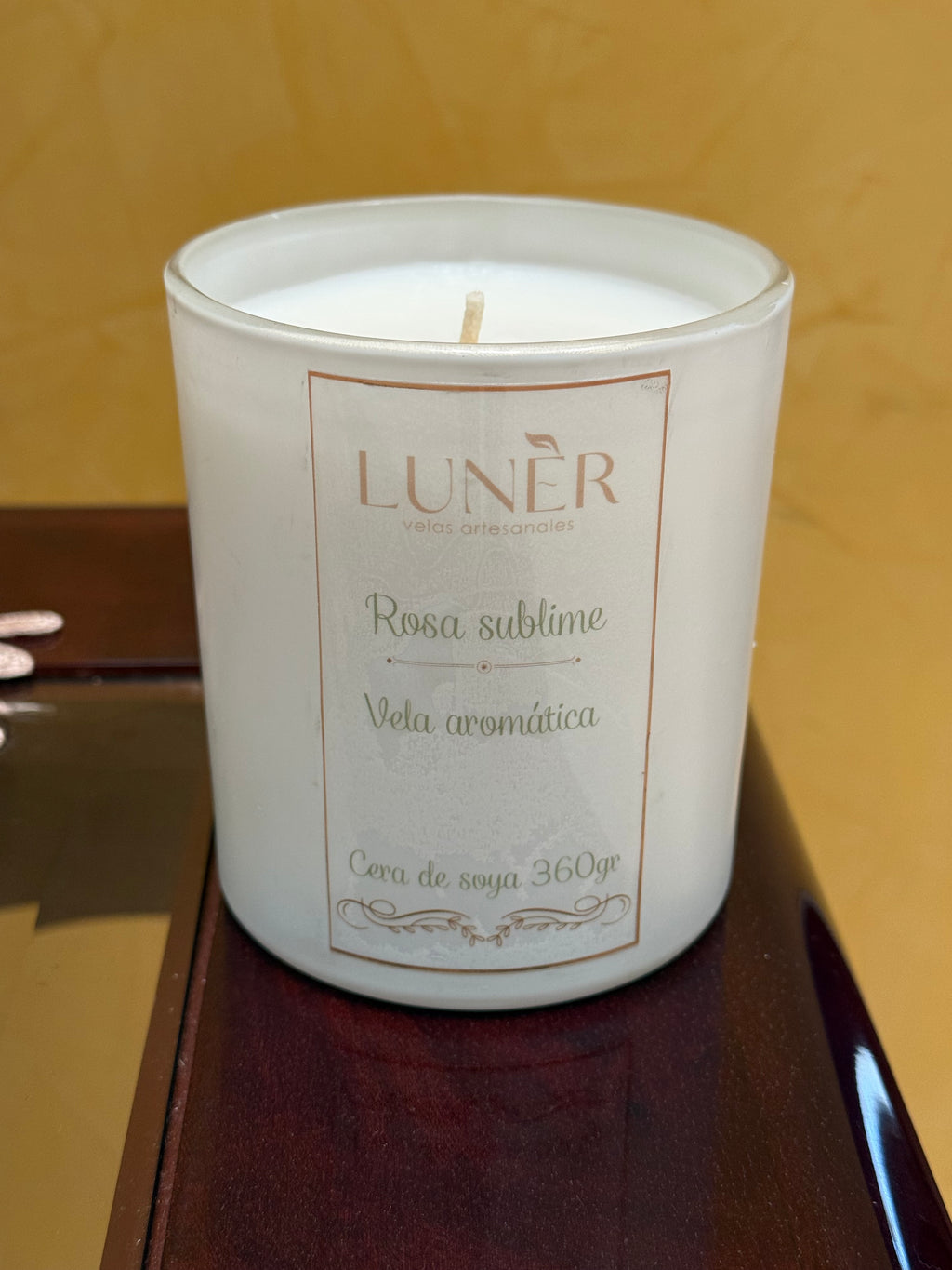 Vela aromática: 360gr de rosa sublime